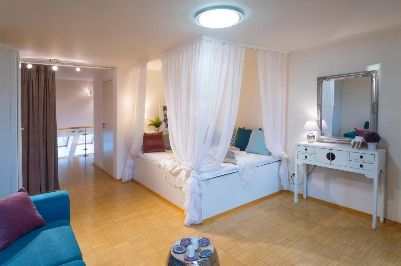 Modern Apartment Charvatova Прага Экстерьер фото