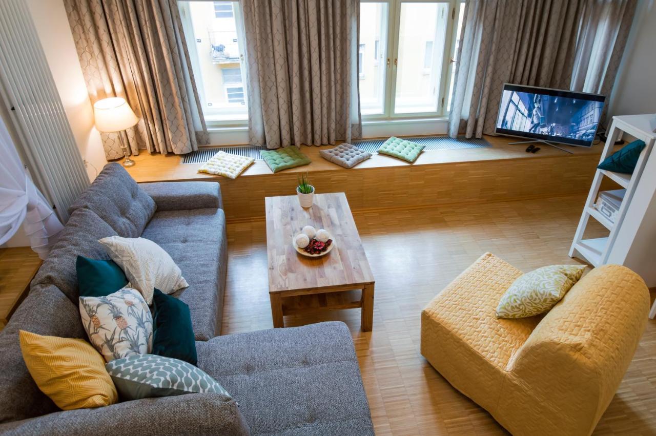 Modern Apartment Charvatova Прага Экстерьер фото