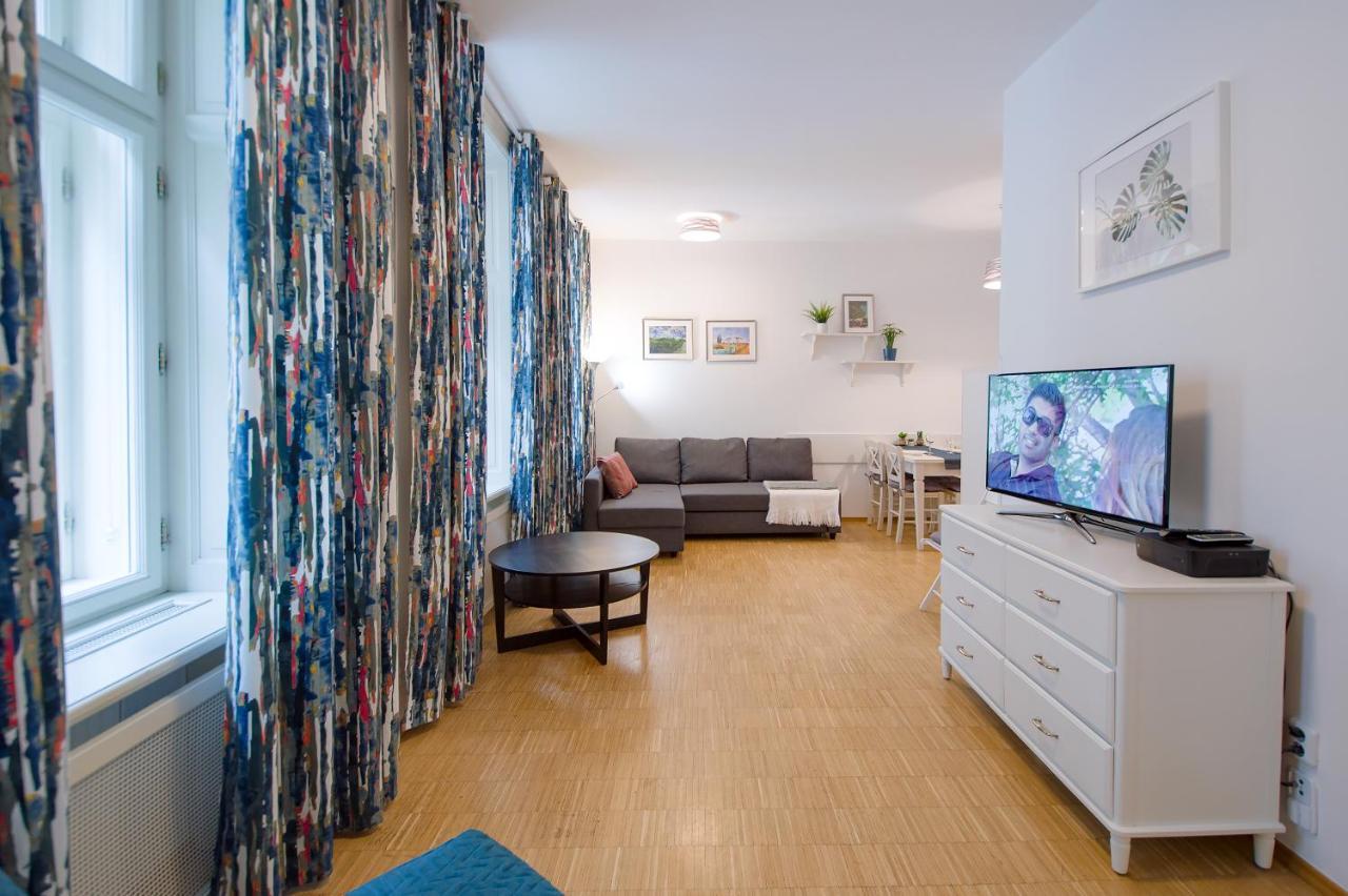 Modern Apartment Charvatova Прага Экстерьер фото