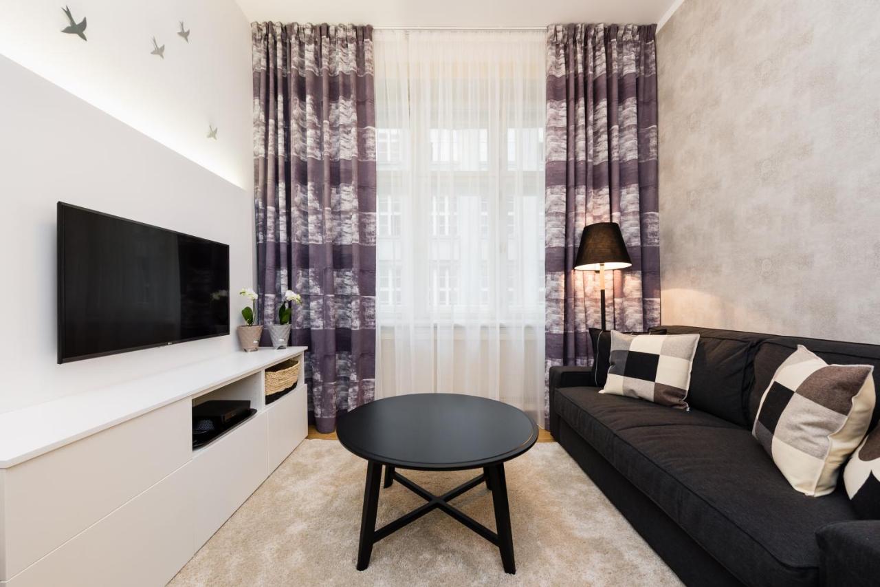Modern Apartment Charvatova Прага Экстерьер фото